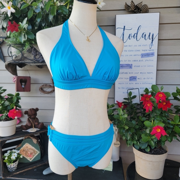 V M ♡ NWOT Absolutely Gorgeous 2pc Cerulean Blue Halter Bikini Swimsuit S - Picture 3 of 17